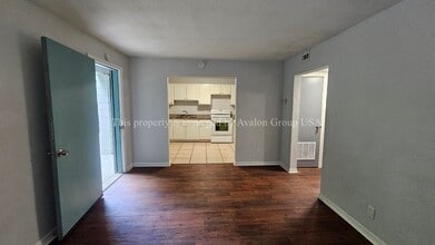 1459 W 20th St, Unit 3 in Jacksonville, FL - Foto de edificio - Building Photo