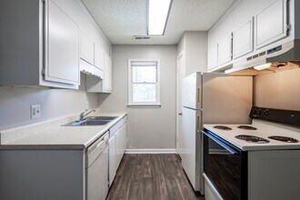 Arbor Park in Huntsville, AL - Foto de edificio - Interior Photo