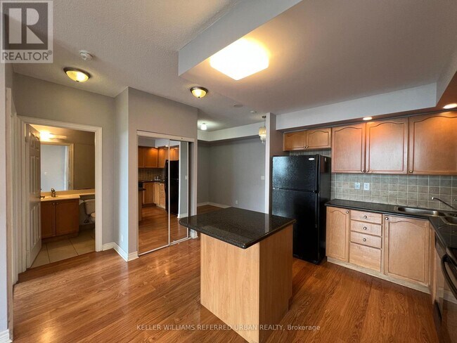 33-933 Cox Blvd in Markham, ON - Building Photo - Building Photo