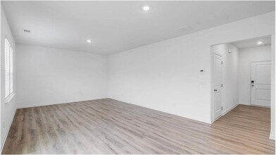 139 Shenandoah Ln in Lagrange, GA - Building Photo - Building Photo