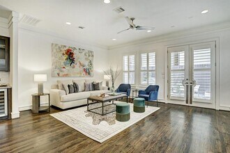 814a Olive St in Houston, TX - Building Photo - Building Photo