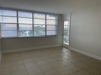 2761 Taft St in Hollywood, FL - Building Photo - Building Photo