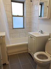 3306 W Hollywood Ave in Chicago, IL - Building Photo - Building Photo