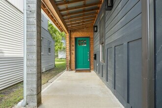 1806 Woodlawn Ave in Indianapolis, IN - Building Photo - Building Photo