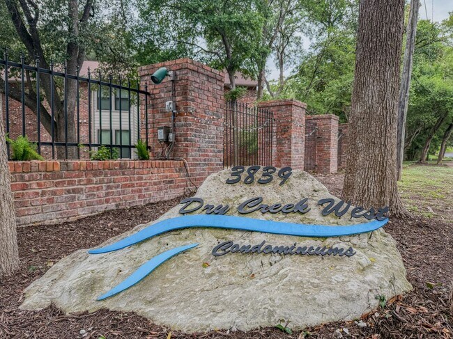 property at 3839 Dry Creek Dr