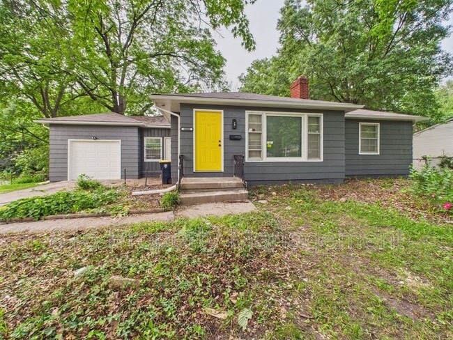 property at 6000 Longview Rd