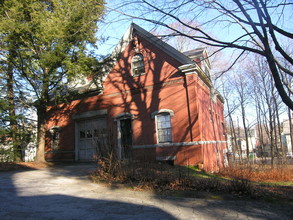 18-20 Pleasant St in Hudson, MA - Building Photo - Building Photo