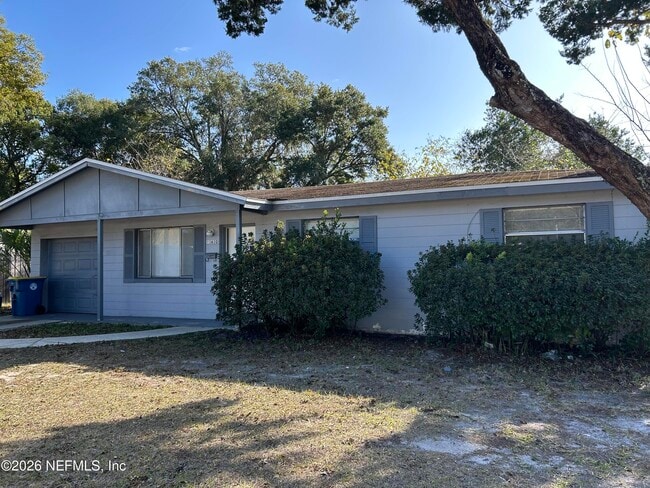 property at 10610 Lone Star Rd