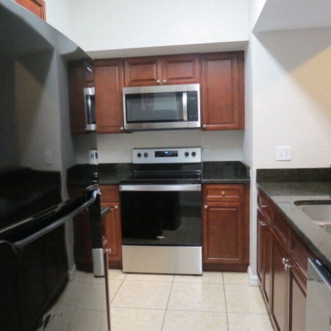 5118 City St in Orlando, FL - Foto de edificio - Building Photo