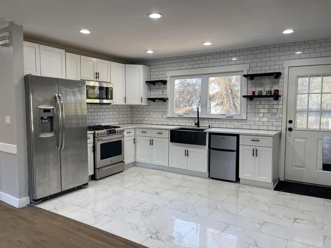 property at 20 Wareham Rd