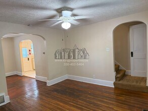 14 Geiger Ave in Alliance, OH - Building Photo - Building Photo