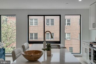 1318 N Franklin St in Philadelphia, PA - Building Photo - Building Photo