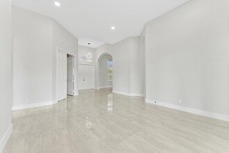 20094 W Key Dr in Boca Raton, FL - Building Photo - Building Photo