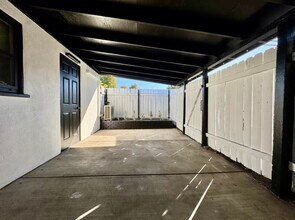 919 E Grand Ave in Escondido, CA - Building Photo - Building Photo