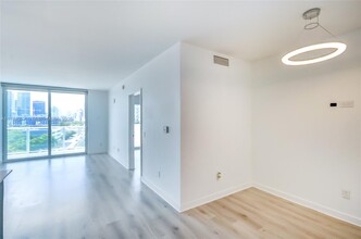 4250 Biscayne Blvd, Unit 918 in Miami, FL - Building Photo - Building Photo