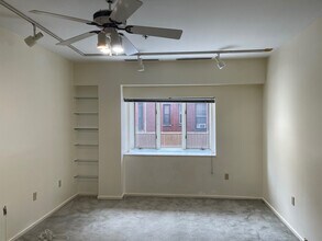 1265 Beacon St, Unit #303 in Brookline, MA - Foto de edificio - Building Photo
