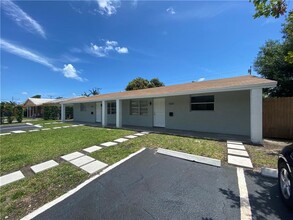 1610 NE 62nd St in Fort Lauderdale, FL - Building Photo - Building Photo