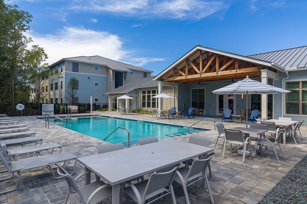 Macie Creek Apartments in Middleburg, FL