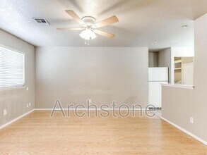 501 S Santa Fe Dr in Edmond, OK - Building Photo - Building Photo