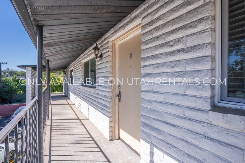 138 S 300 W in Provo, UT - Building Photo