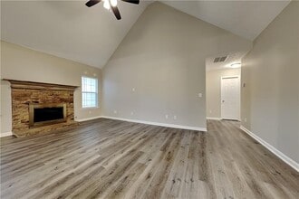 1280 Waterwood Dr in Loganville, GA - Building Photo - Building Photo