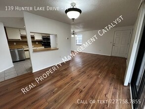 139 Hunter Lake Dr in Oldsmar, FL - Building Photo - Building Photo