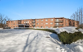 140 Silver Ln in East Hartford, CT - Building Photo