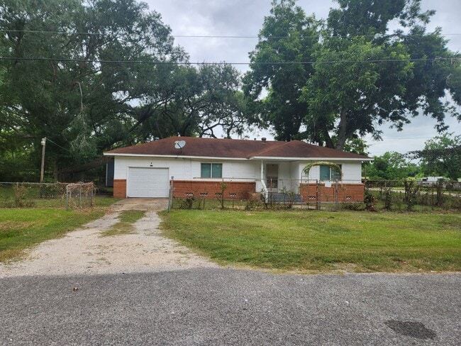property at 402 Poplar