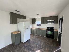 833 Michelle Dr in Copperas Cove, TX - Building Photo - Building Photo