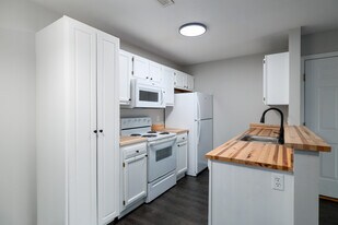 Ozark South Apartments in Ozark, MO - Building Photo