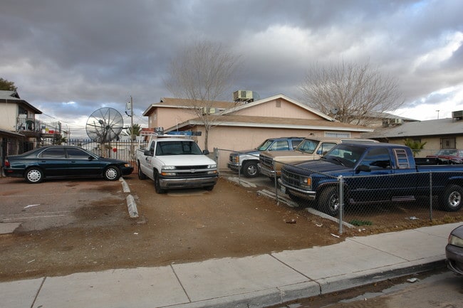 3345 Covey Ln in Las Vegas, NV - Building Photo - Building Photo