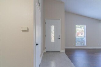 3437 Knoll Point Dr in Garland, TX - Building Photo - Building Photo