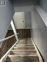 560 Stonehenge Dr in Hamilton, ON - Building Photo - Building Photo