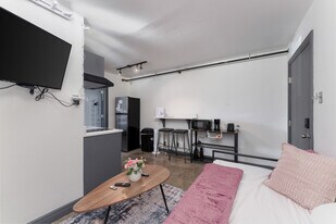 201 S Chaparral St in Corpus Christi, TX - Building Photo