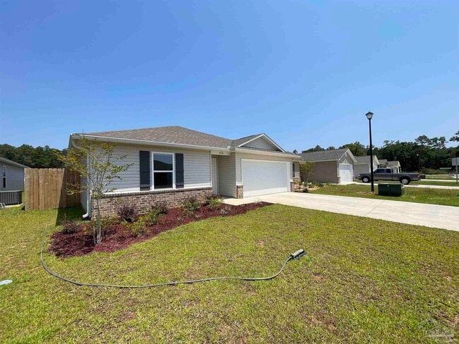 4328 Jitterbug St in Milton, FL - Building Photo - Building Photo