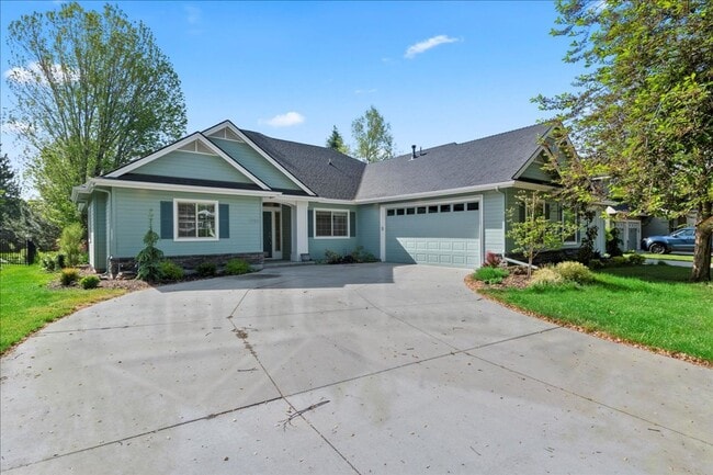 property at 1366 N Crosswater Way