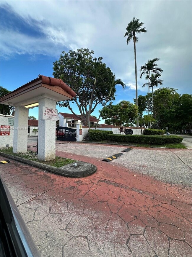 7555 SW 153rd Pl in Miami, FL - Building Photo - Building Photo
