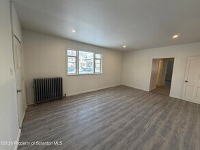 101 Clarkson Ave, Unit 1 in Jessup, PA - Building Photo - Building Photo