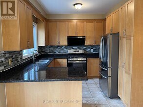 58 Gordon Weeden Rd in Markham, ON - Building Photo - Building Photo