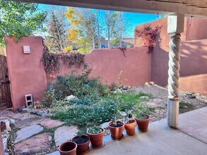 8 Cresta de Luna, in El Prado, NM - Building Photo - Building Photo
