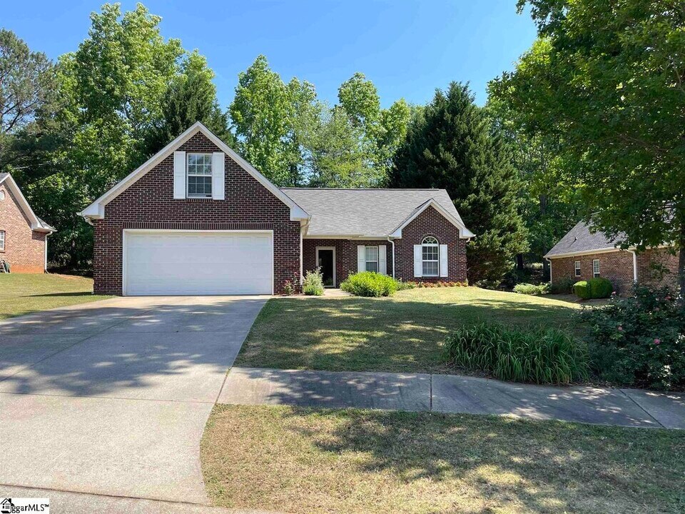 619 Heathrow Ct in Moore, SC - Building Photo