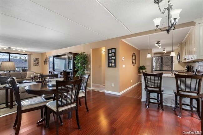 1120 Warburton Ave in Yonkers, NY - Building Photo - Building Photo