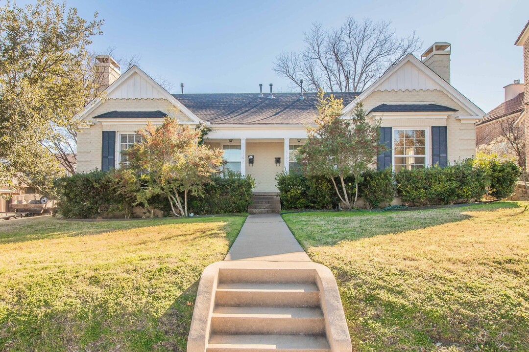 3701 W 4th St in Fort Worth, TX - Building Photo