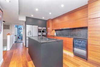 14767 Seminole Trail in Seminole, FL - Foto de edificio - Building Photo