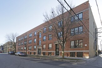 Winterberry Place Apartments in Chicago, IL - Building Photo - Building Photo