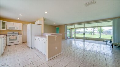 1313 SE 40th St in Cape Coral, FL - Building Photo - Building Photo