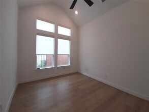 8015 Allston Vlg Trl in Spring, TX - Building Photo - Building Photo