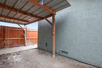 1825 Letts Ave in Corcoran, CA - Building Photo - Building Photo