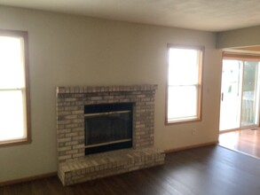 10996 Meadowsweet Ln in Roscoe, IL - Building Photo - Building Photo