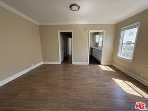 1328 S Bronson Ave in Los Angeles, CA - Building Photo - Building Photo